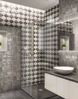 Bagno con piastrelle decorate Spagnole in bicottura della Mainzu, della serie Nazari, stile Albaicin