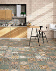 Ambiente con piastrelle decorate in Ceramica della Mainzu, della serie Esenzia, stile Padua