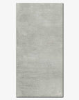Piastrella effetto cemento in gres porcellanato della MGM, da 40x80cm della serie Industrial, colore Grey