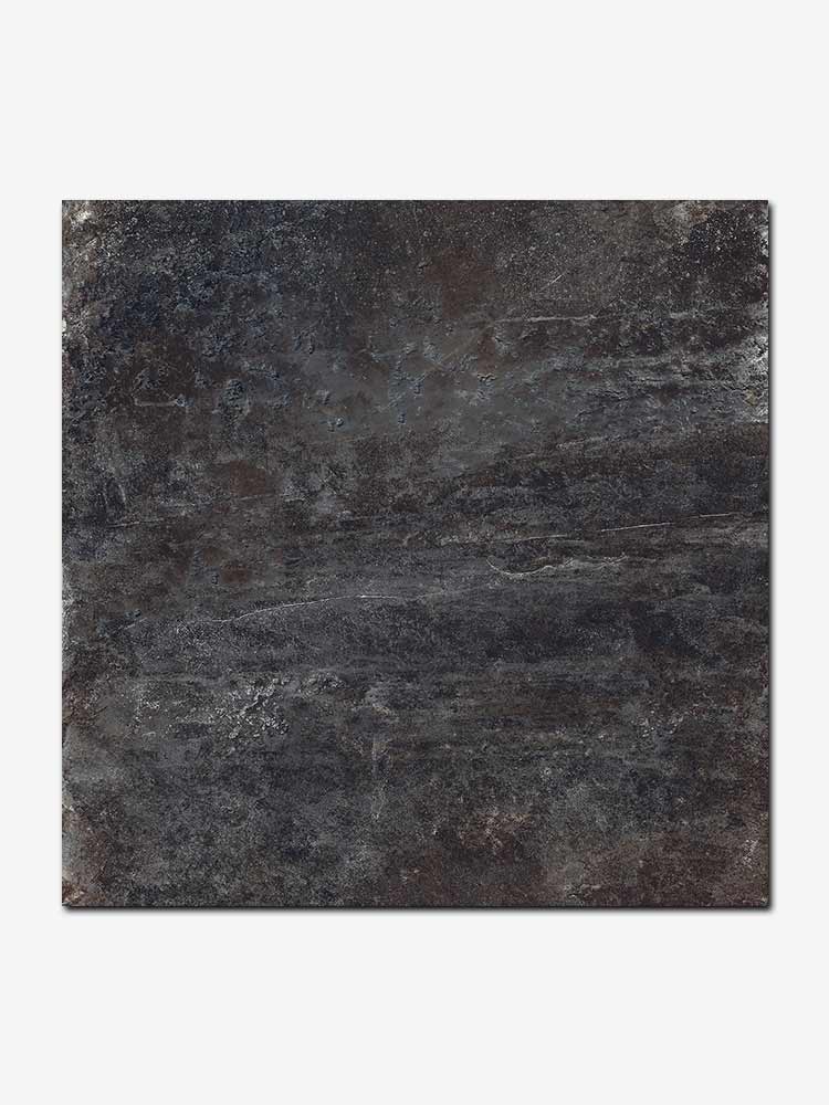 Piastrella effetto pietra in gres porcellanato della Ceramica Rondine, da 60x60cm serie Ardesie, colore Dark