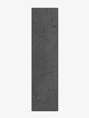 Piastrella in gres porcellanato della MGM, da 7,5x30cm della serie Hangar di colore Black